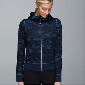 Lululemon Namaskar Hoodie Full Zip Blue Camo Size 6